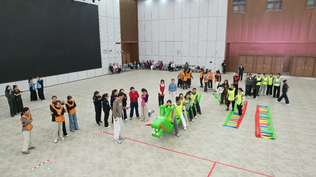 20260307“巾帼建功，协力同行”——市tqb谈球吧三八妇女节趣味运动会举行5.jpg