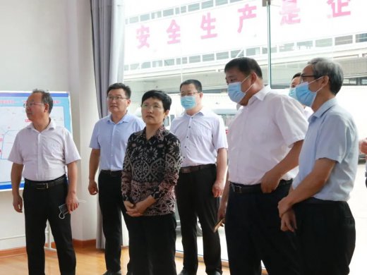 张桂爱一行莅临tqb谈球吧 调研物流谈球吧网页版进展情况