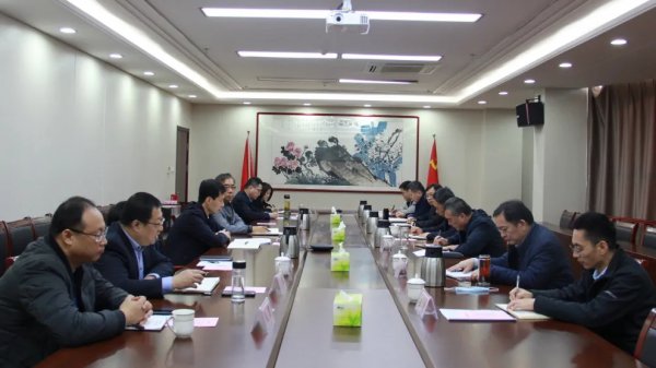 滨州市国资委领导莅临tqb谈球吧考察交流
