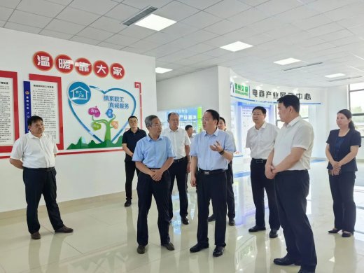 市委副书记、市长朱开国到市tqb谈球吧调研省重大项目建设情况