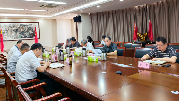 市tqb谈球吧党委传达学习市委常委（扩大）会议精神